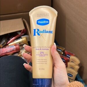 Vaseline Radiant Nourishing Body Lotion